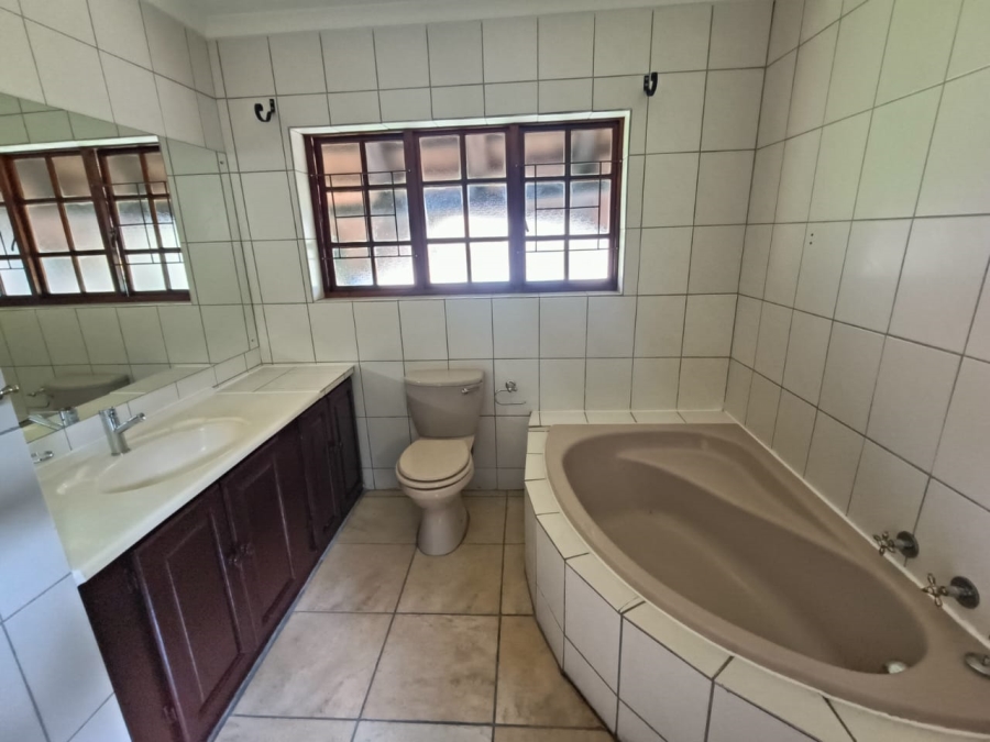 4 Bedroom Property for Sale in Bodorp North West